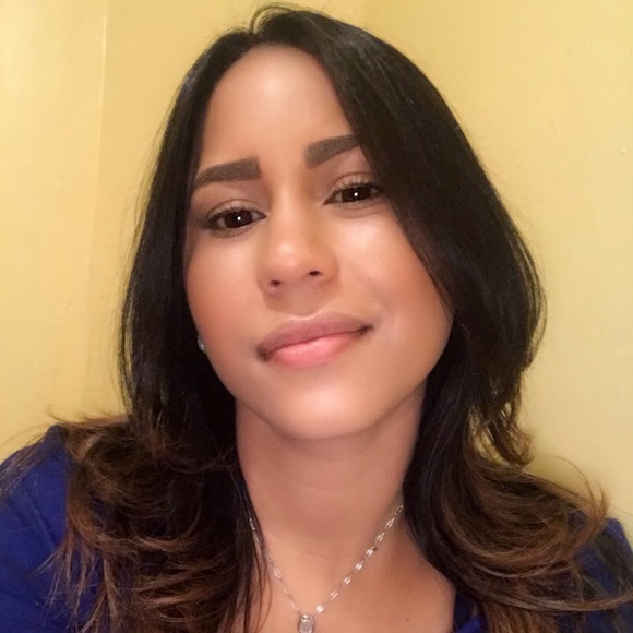 Meet your Posher, Ruth - Picture 3 of 3